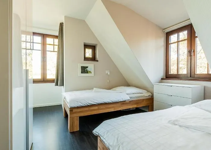 Windfluechter, Haven Hoeoevt * 아렌스호프